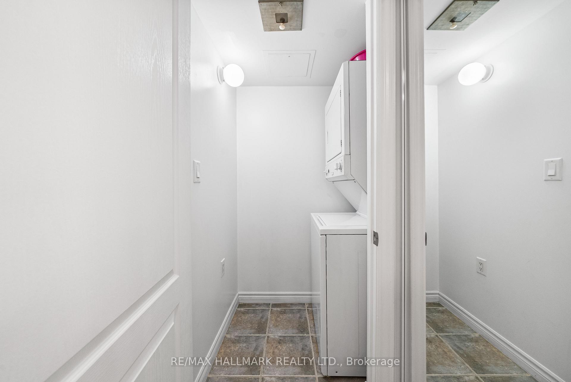 2 Bedrooms Condo at 3830 Bathurst, Toronto For sale