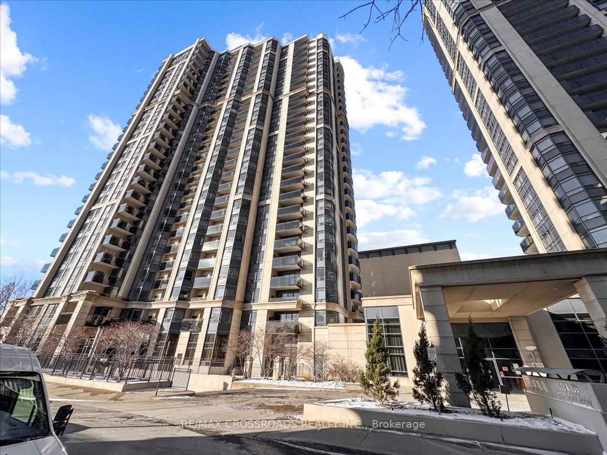 2 Bedrooms Condo at 153 Beecroft, Toronto For sale