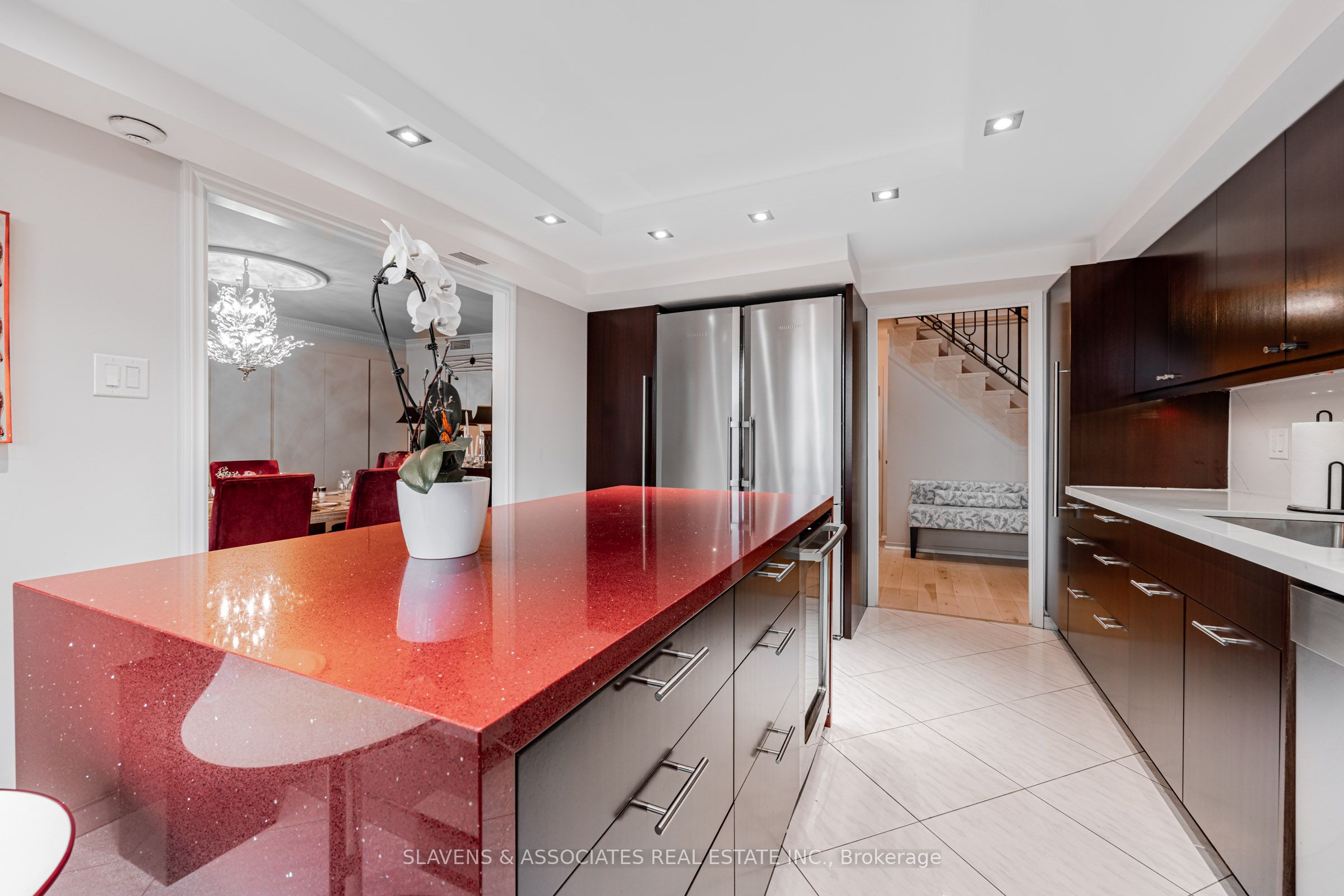 #106 - 360 Bloor Street, Toronto, ON M4W 3M3