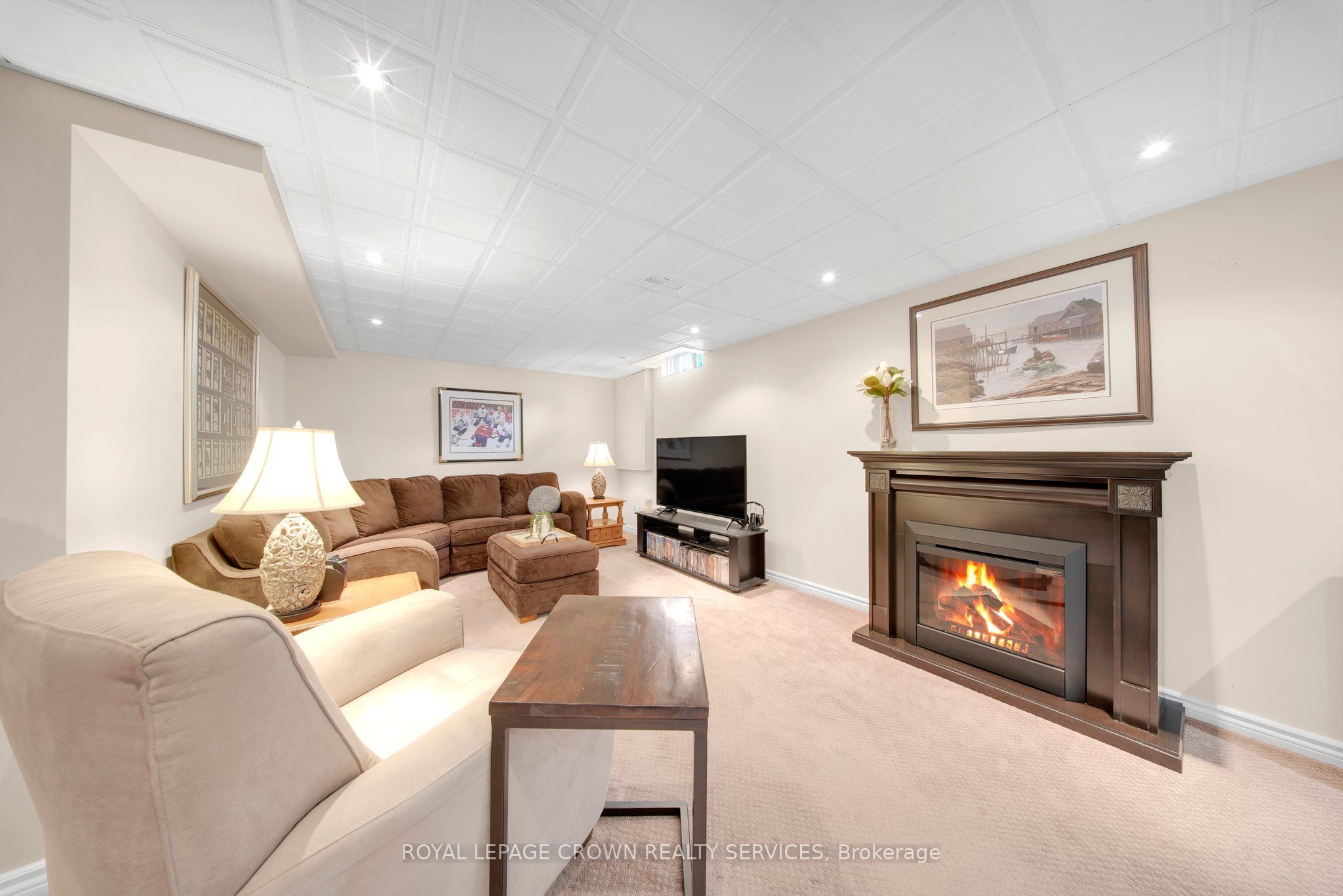 383 Ashworth Drive