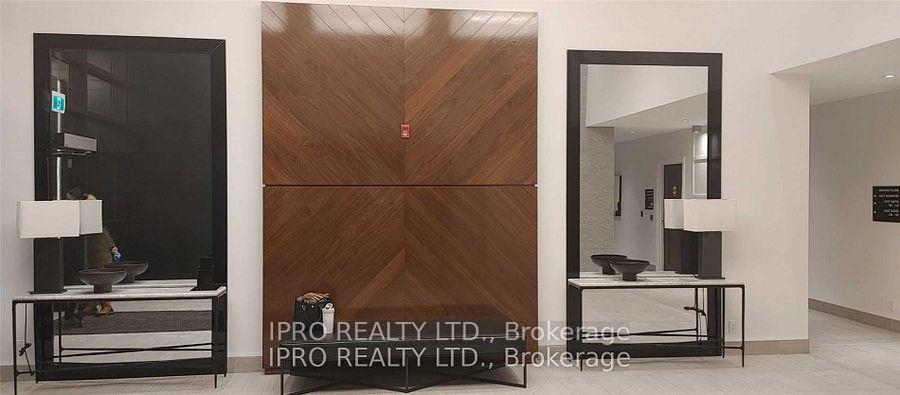 1 Bedroom Condo at 102 Grovewood Common, Oakville For sale