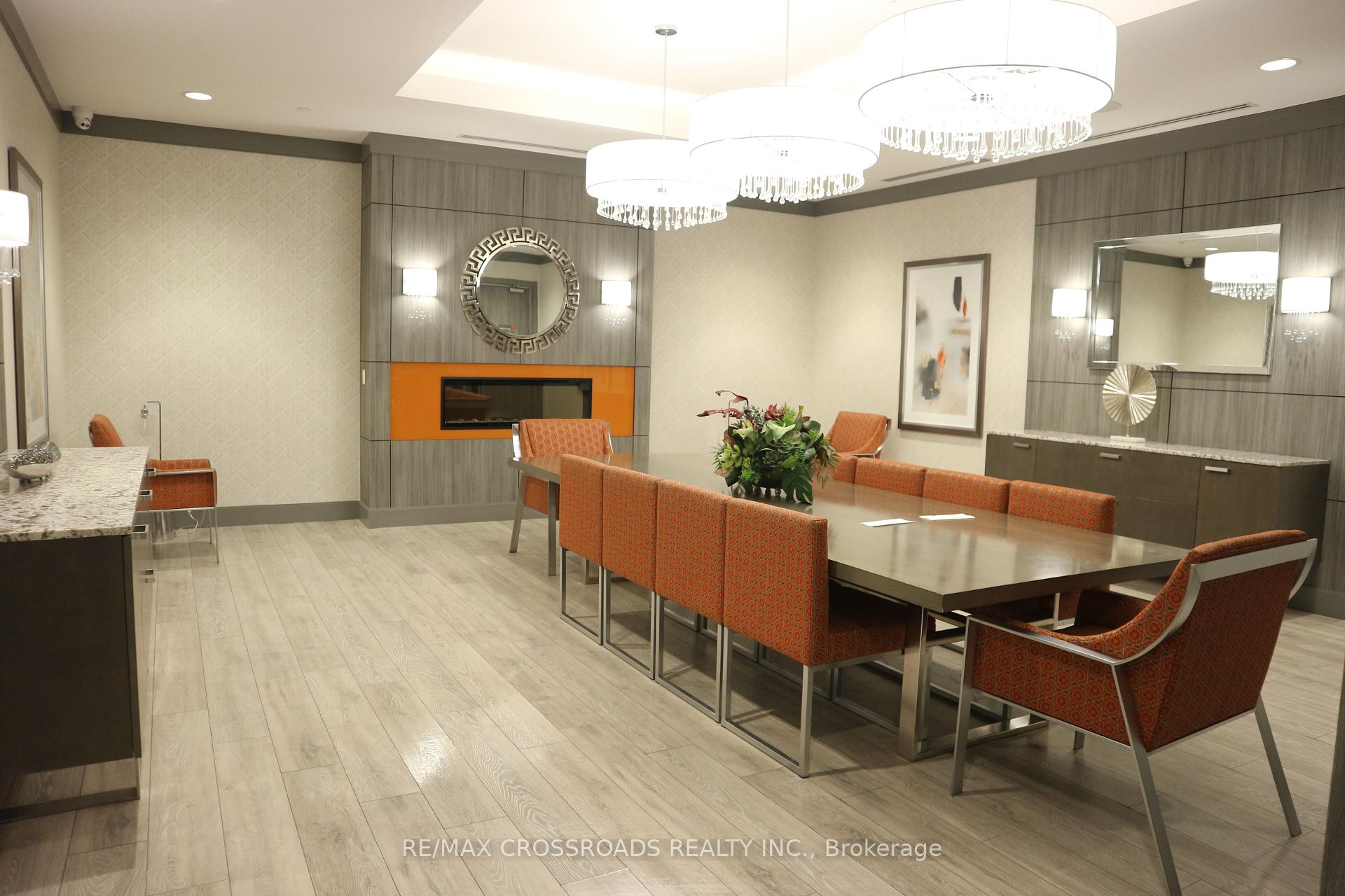 2 Bedrooms Condo at 60 Ann O’Reilly, Toronto For sale