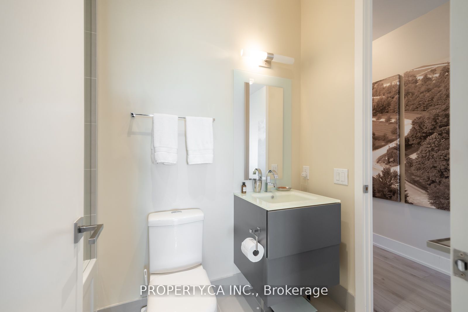 111 St Clair Avenue W, #1728