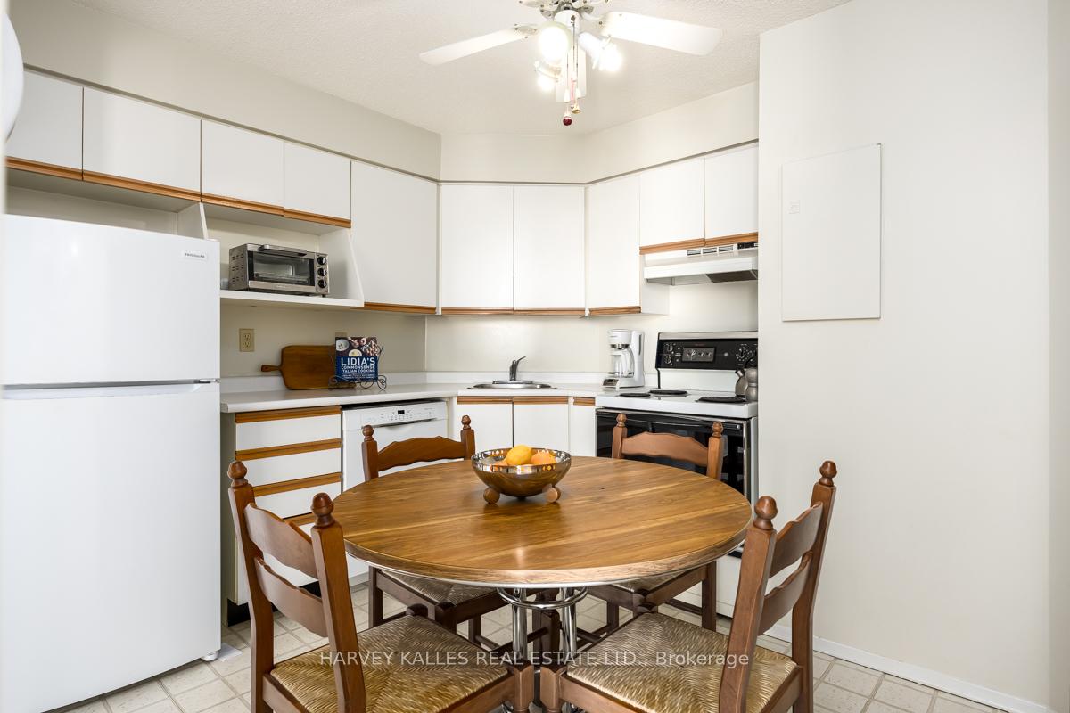 61 Markbrook Lane 911