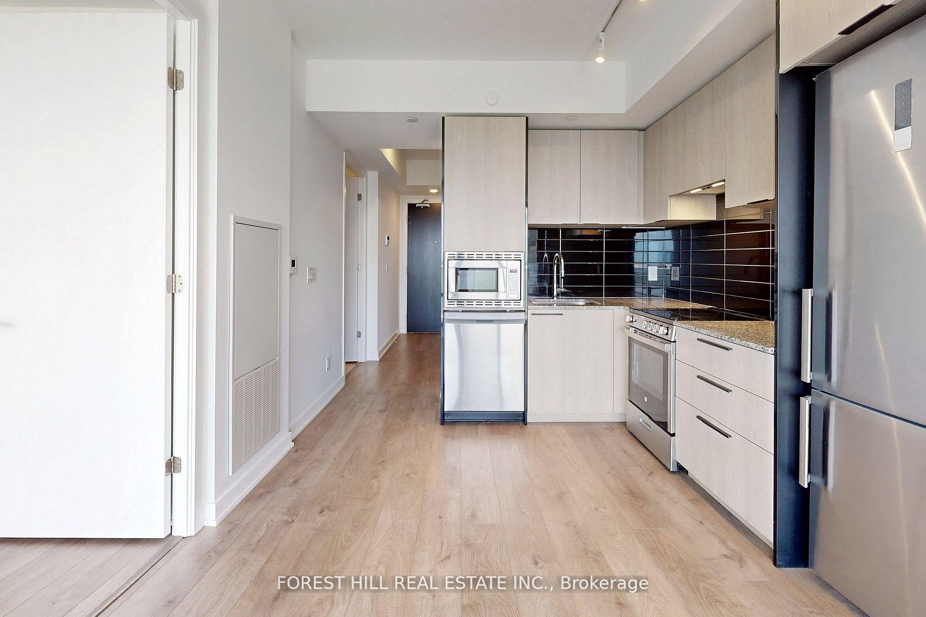 2 Bedrooms Condo at 501 Yonge,  Toronto For sale