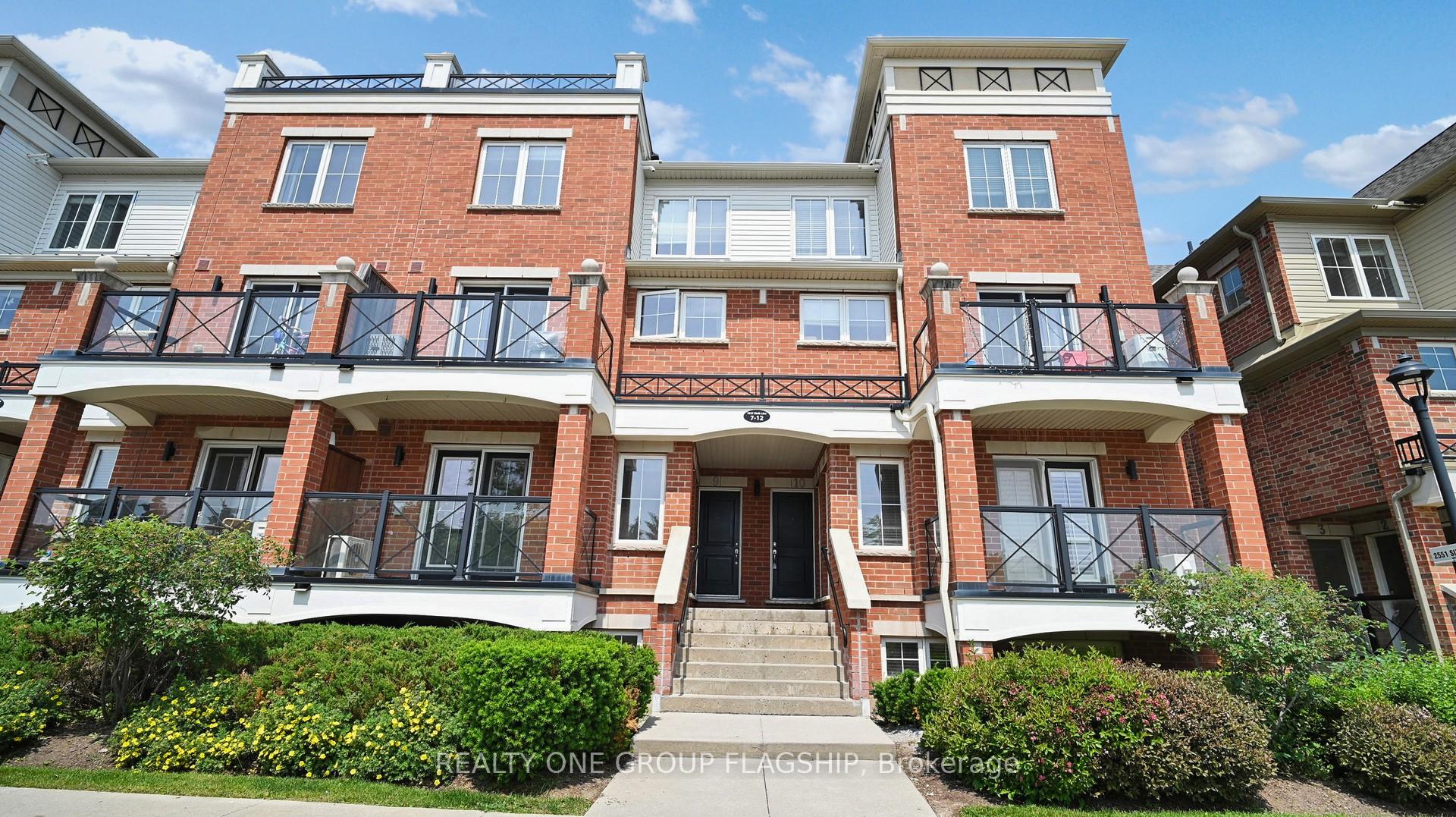 2 Bedrooms Condo at 2557 Sixth, Oakville For sale