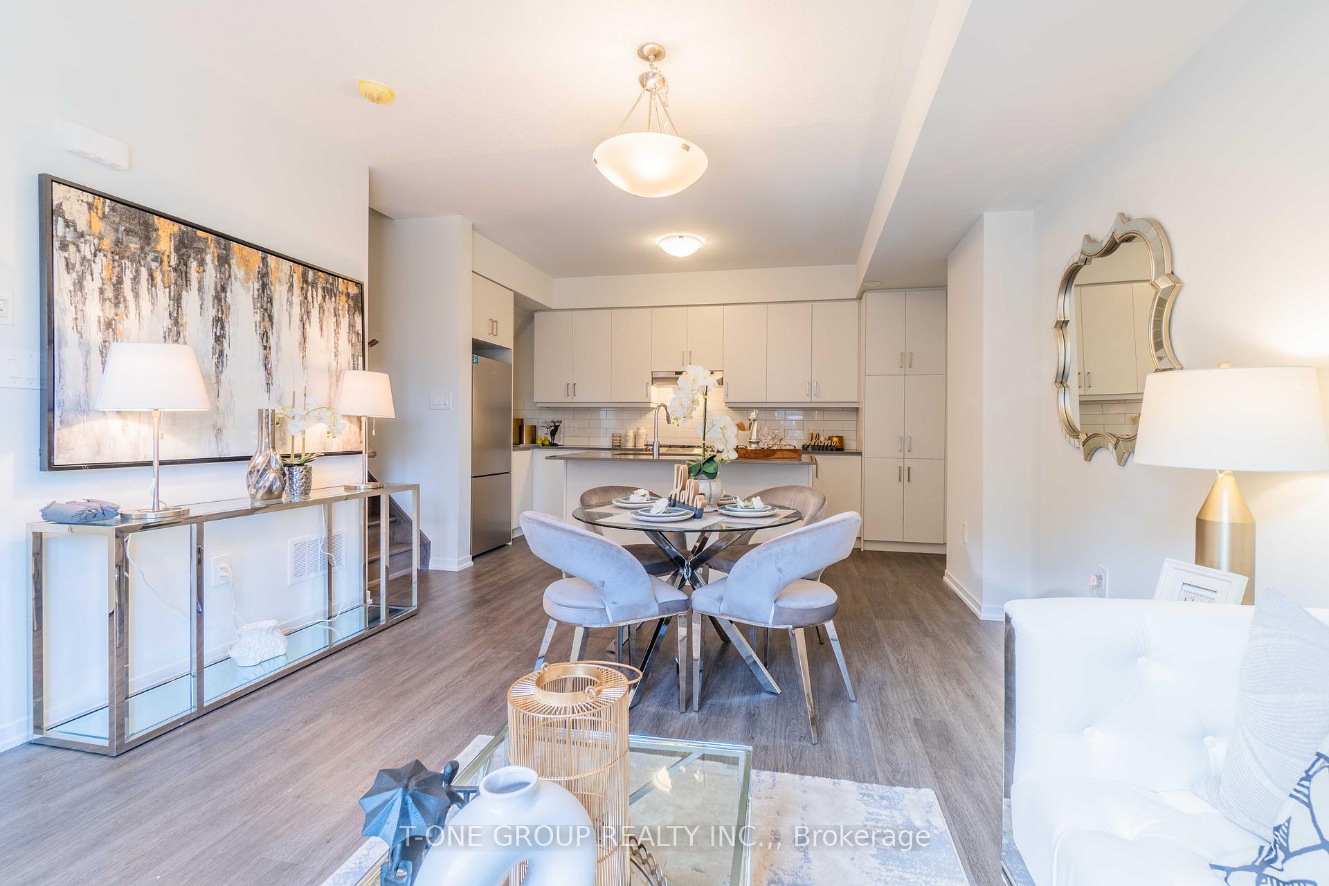 3 Bedrooms Condo at 10 Almond Blossom, Vaughan For sale