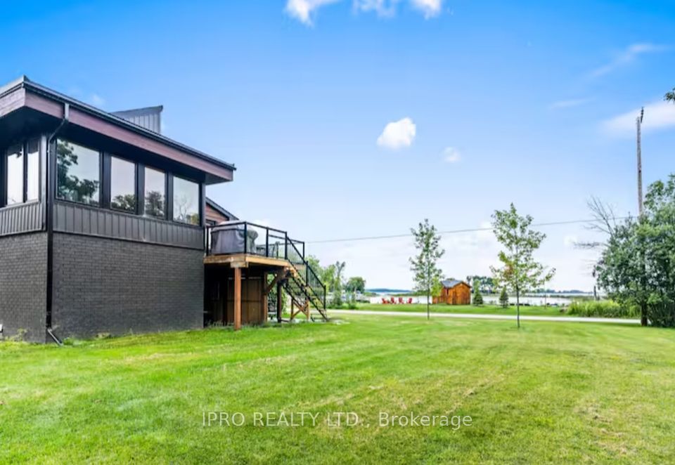 39 Long Point Road, Tay, ON L0K 2C0