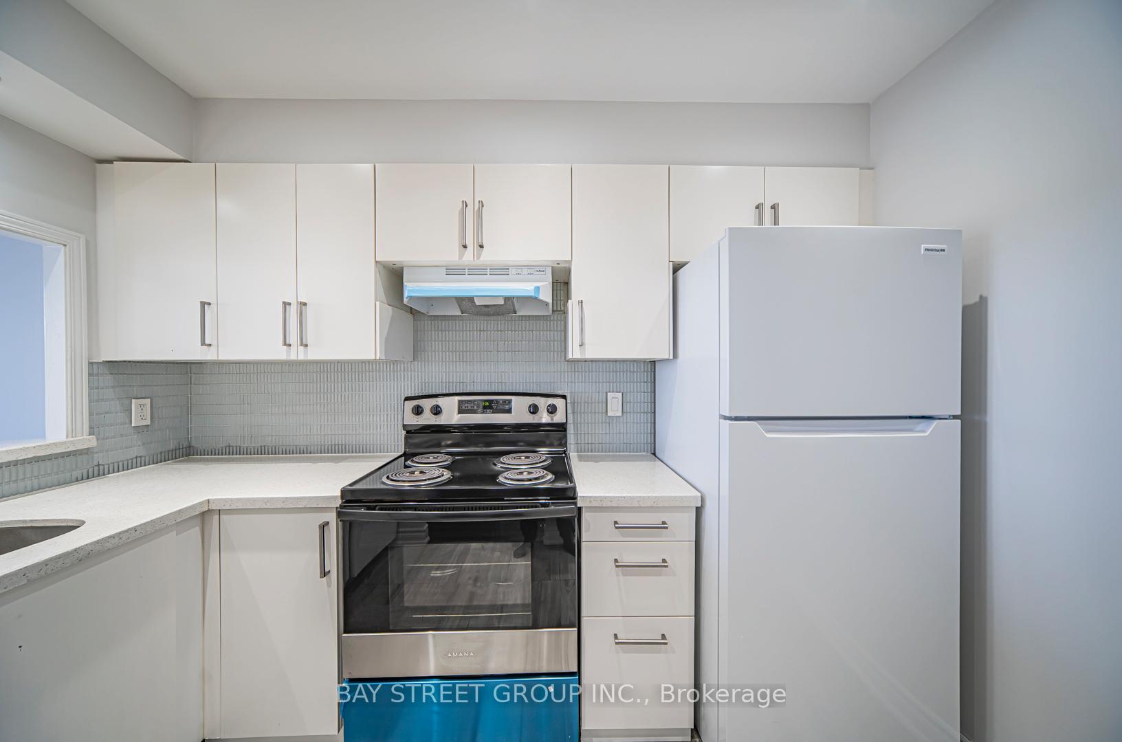 3 Bedrooms Condo at 2470 Eglinton, Toronto For sale