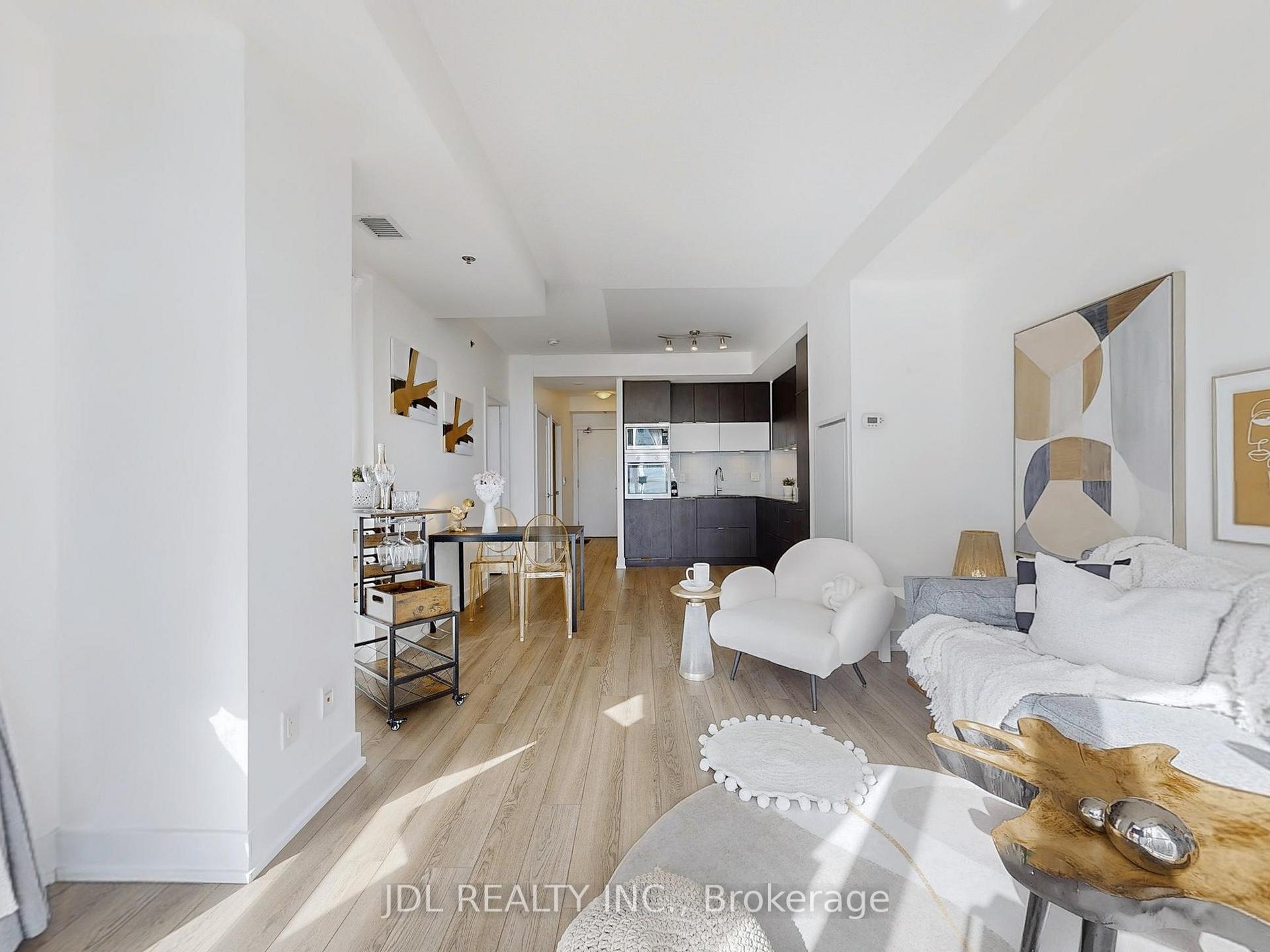2 Bedrooms Condo at 318 Richmond, Toronto For sale