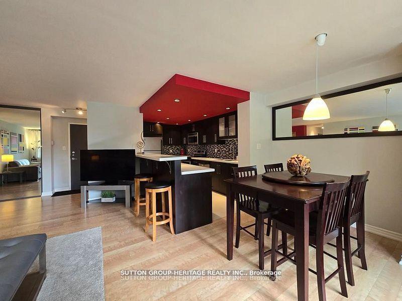 2 Bedrooms Condo at 75 Wynford Heights, Toronto For sale