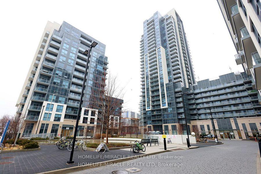 3 Bedrooms Condo at 20 Meadowglen, Toronto For sale