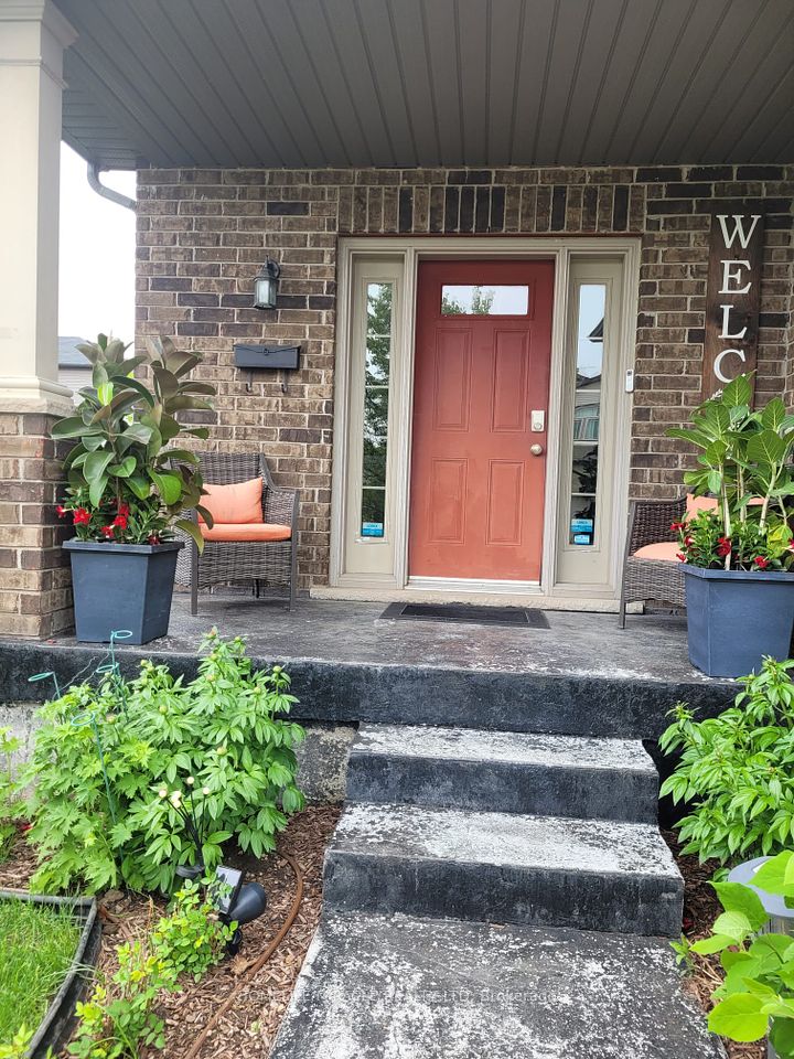 804 Spitfire Street, Woodstock, ON N4T 0B1