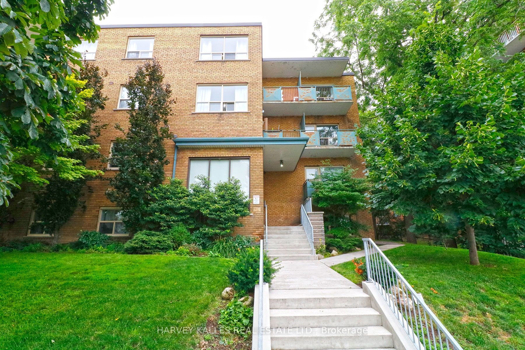 1751 Victoria Park Avenue 109