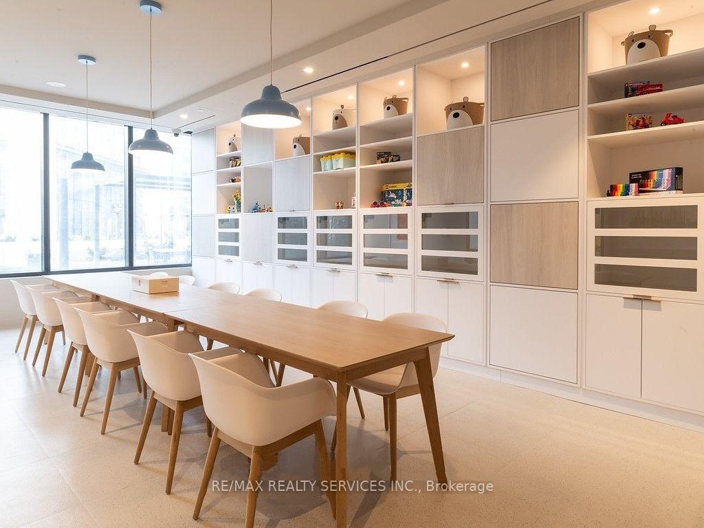 2 Bedrooms Condo at 138 Downes,  Toronto For sale