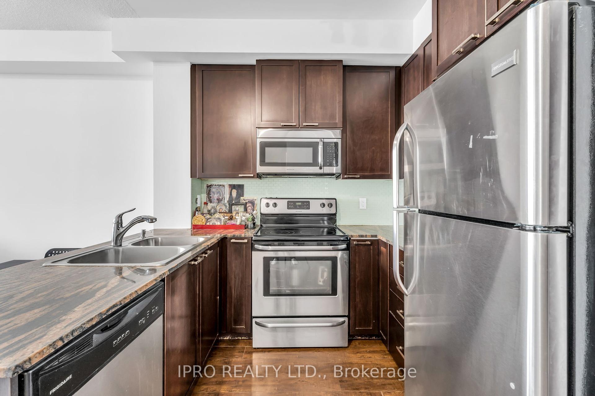 1 Bedroom Condo at 1328 Birchmount,  Toronto For sale