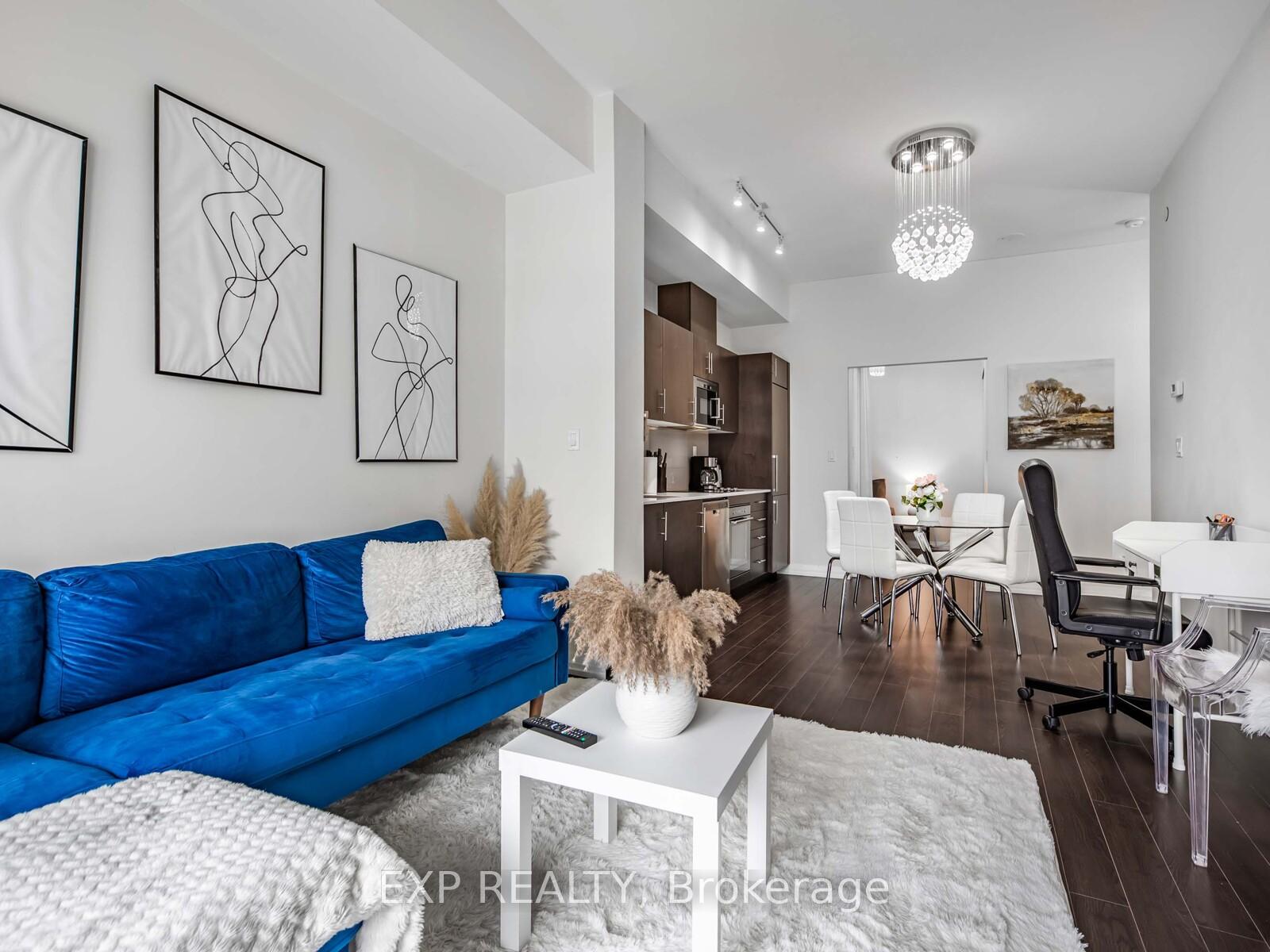 2 Bedrooms Condo at 460 Adelaide, Toronto For sale