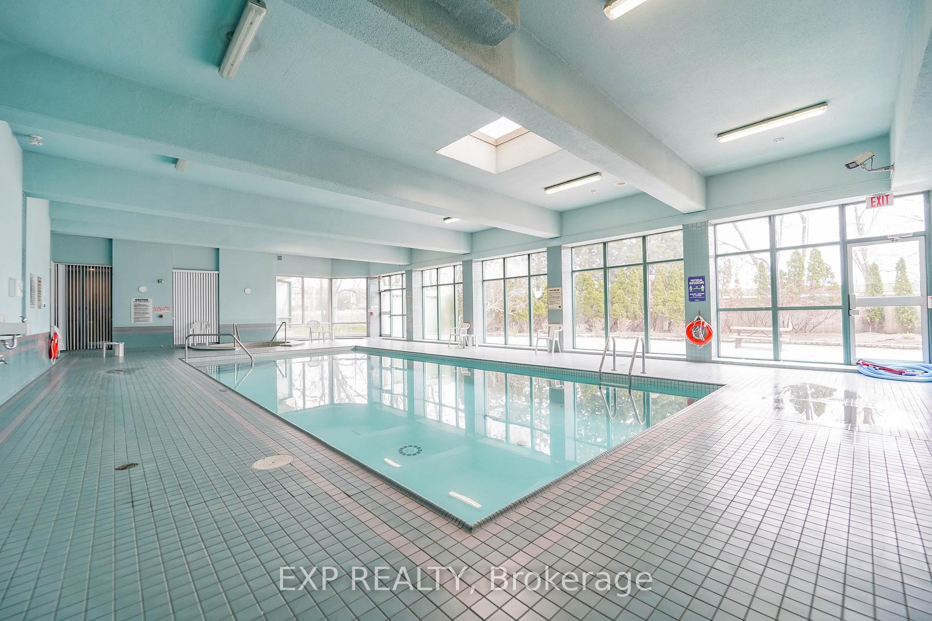 3 Bedrooms Condo at 4450 Tucana,  Mississauga For sale
