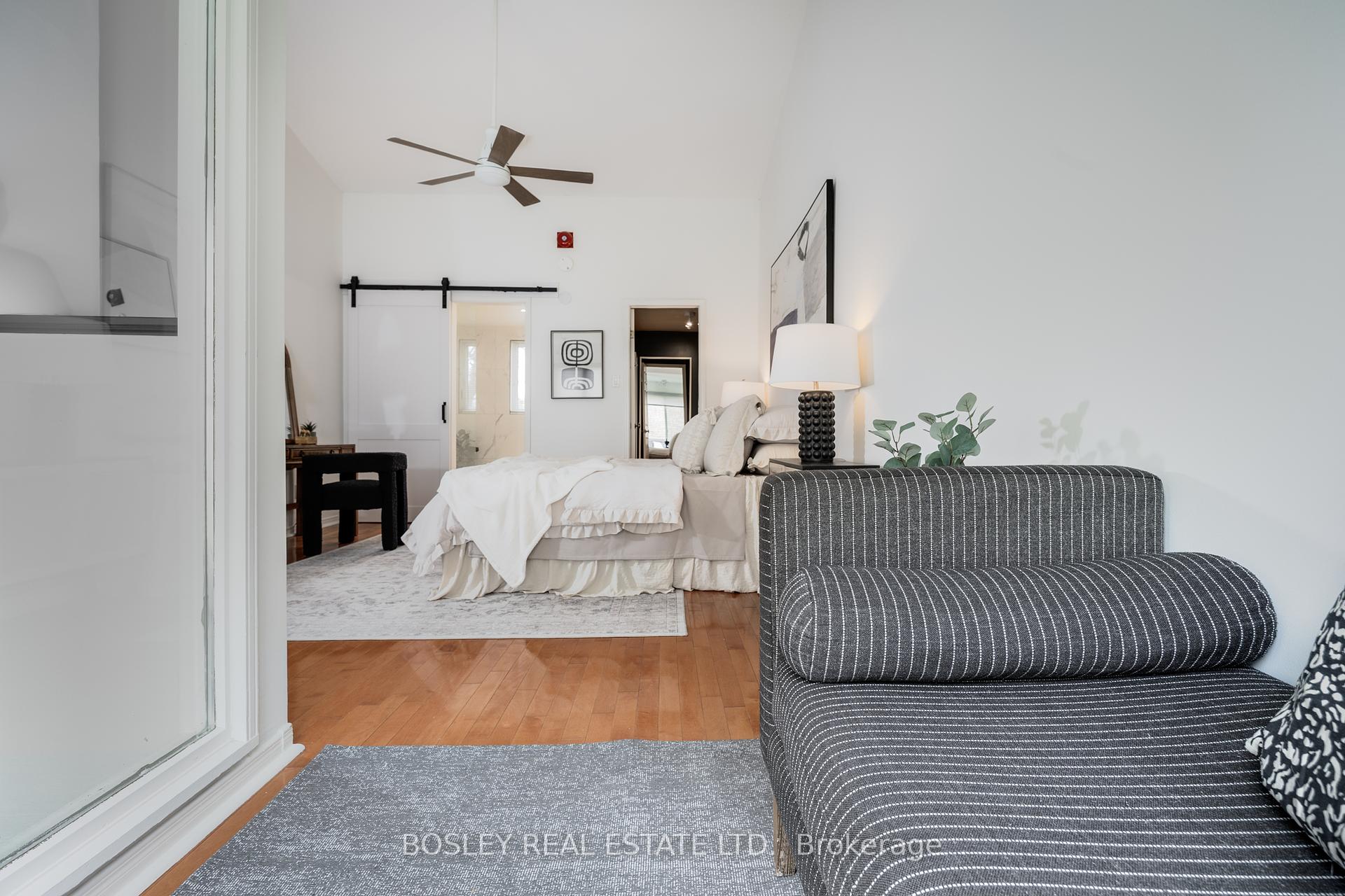 4 Bedrooms Condo at 95 Summerhill, Toronto For sale