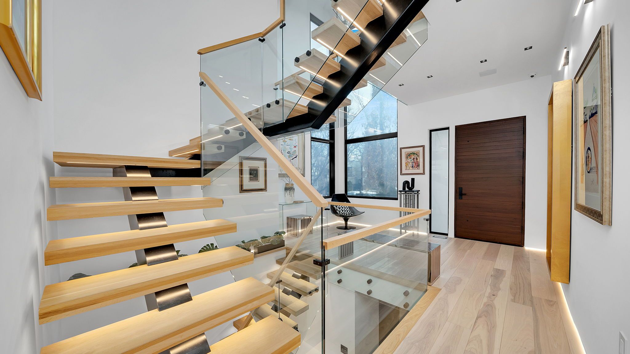 4 Douglas Crescent