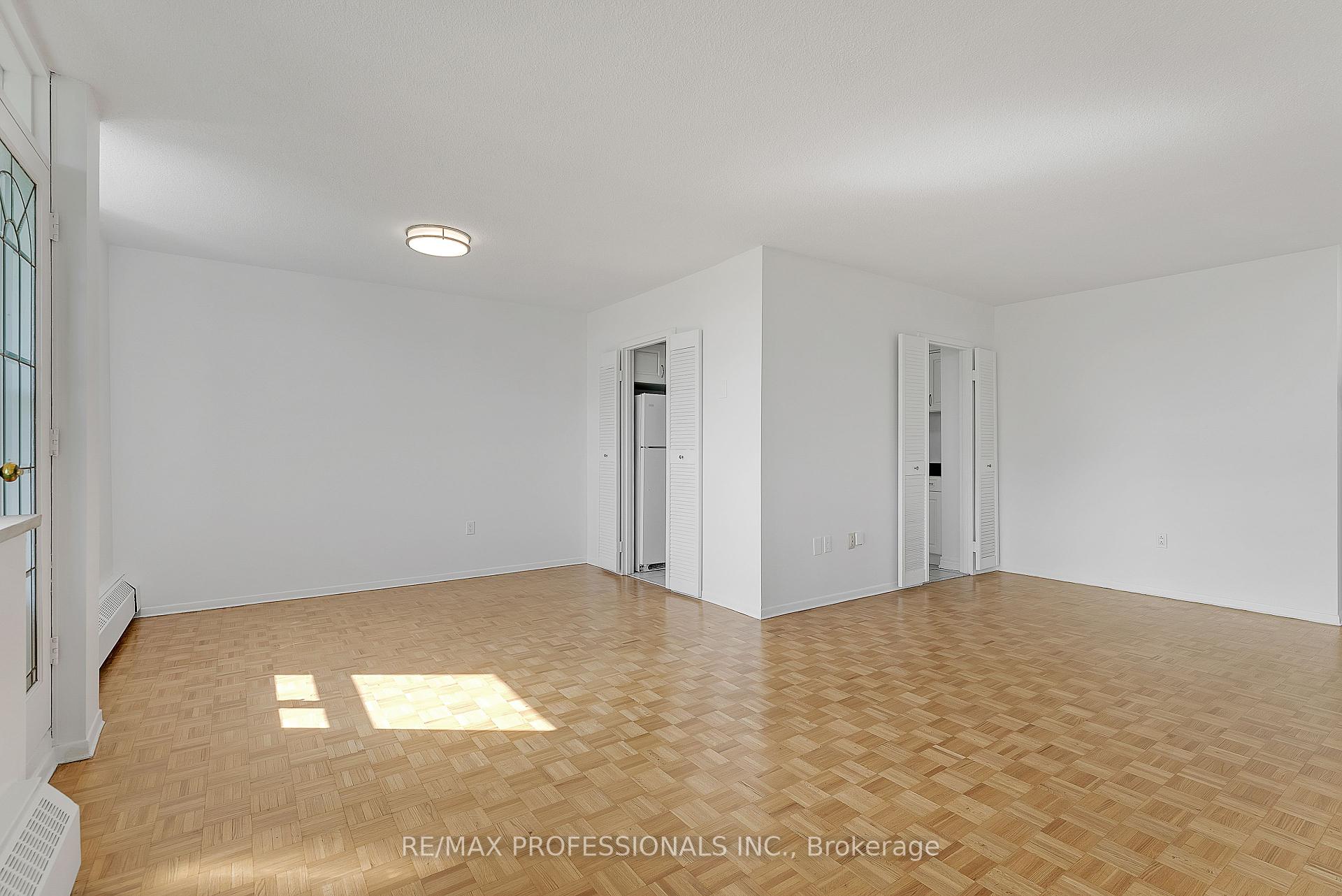 2 Bedrooms Co-op at 151 La Rose,  Toronto For sale