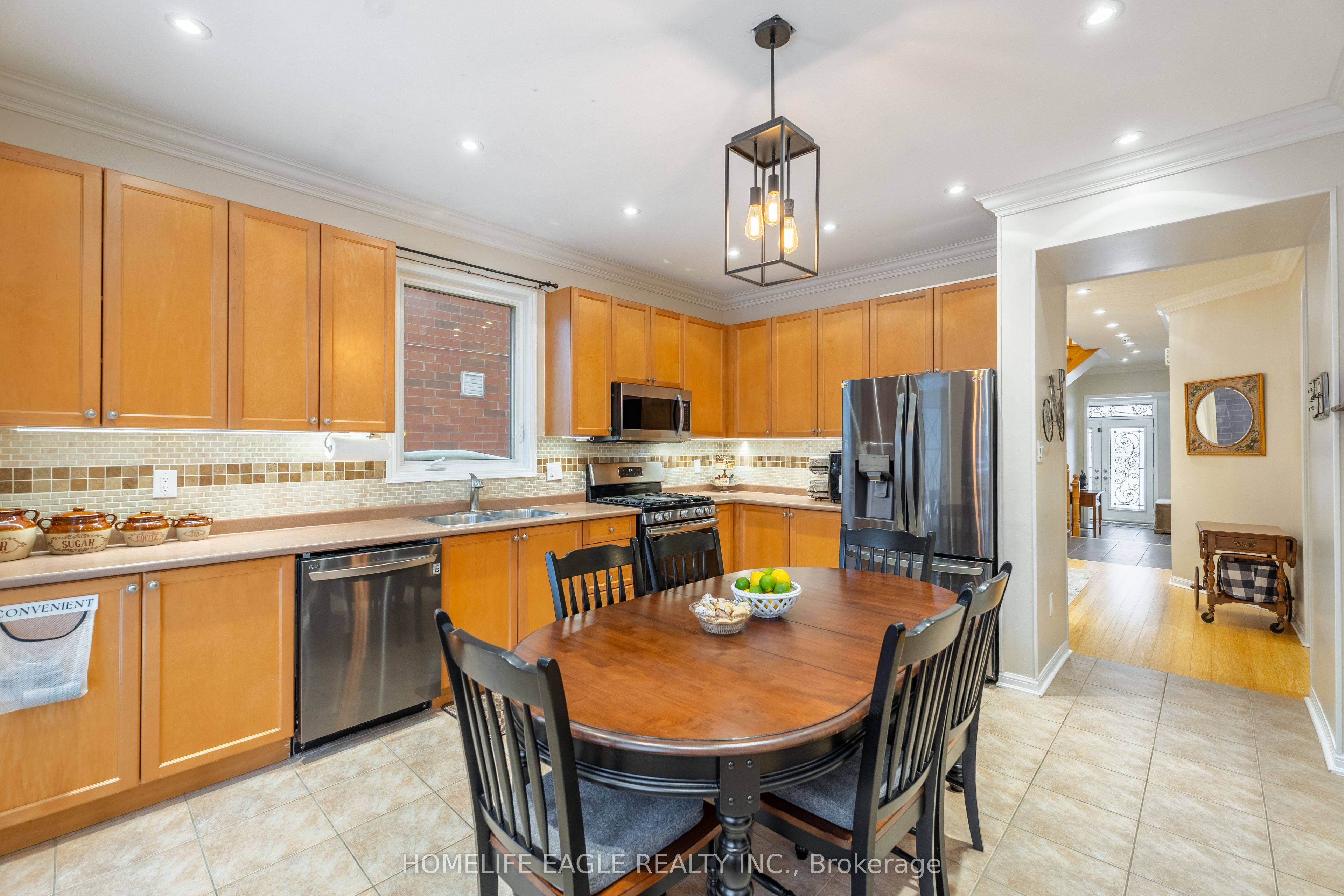 74 Bulmer Crescent