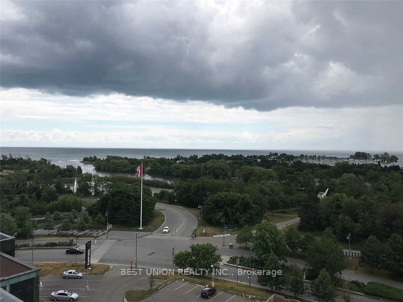 30 SHORE BREEZE