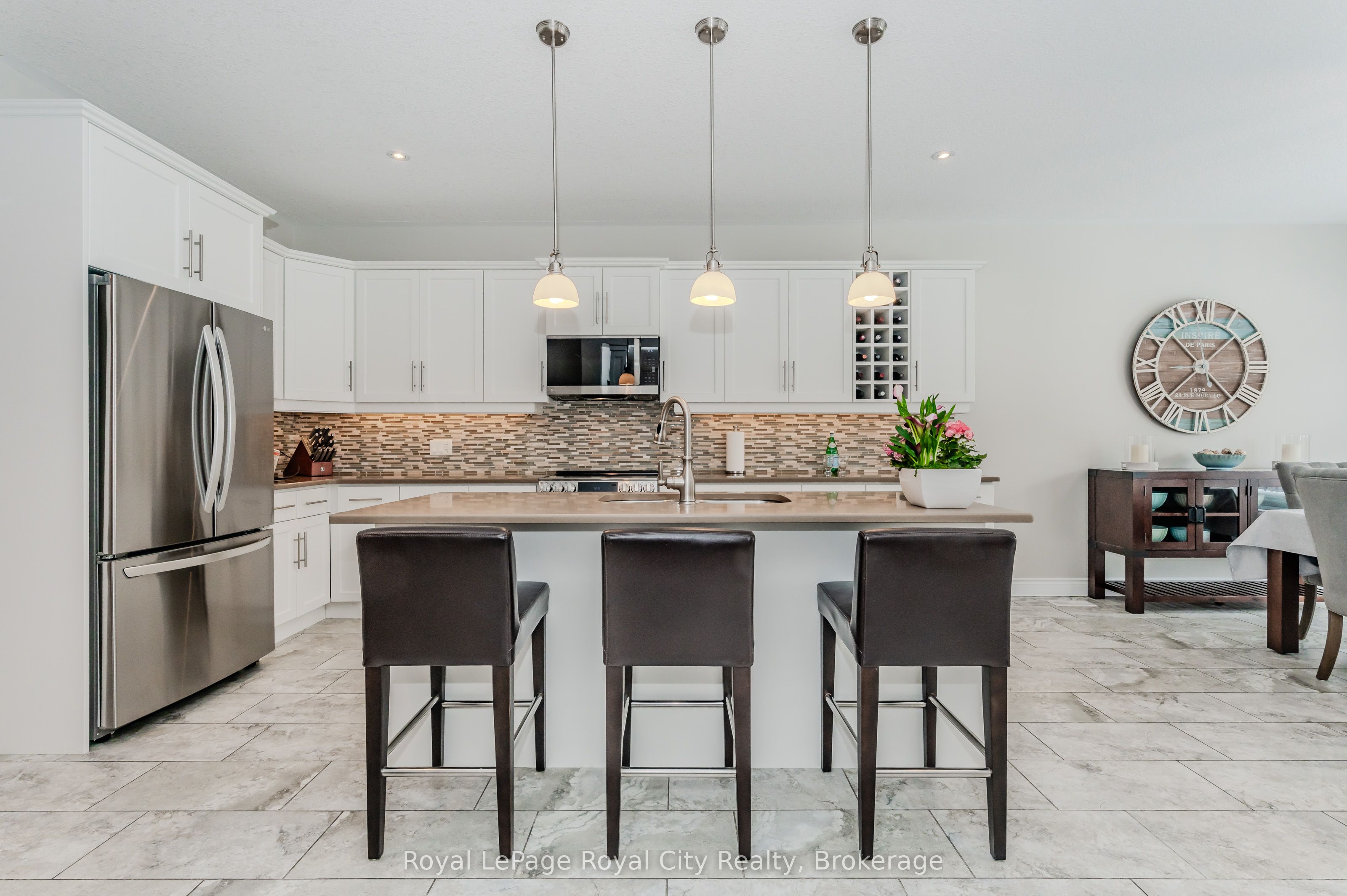 213 Tremaine Crescent