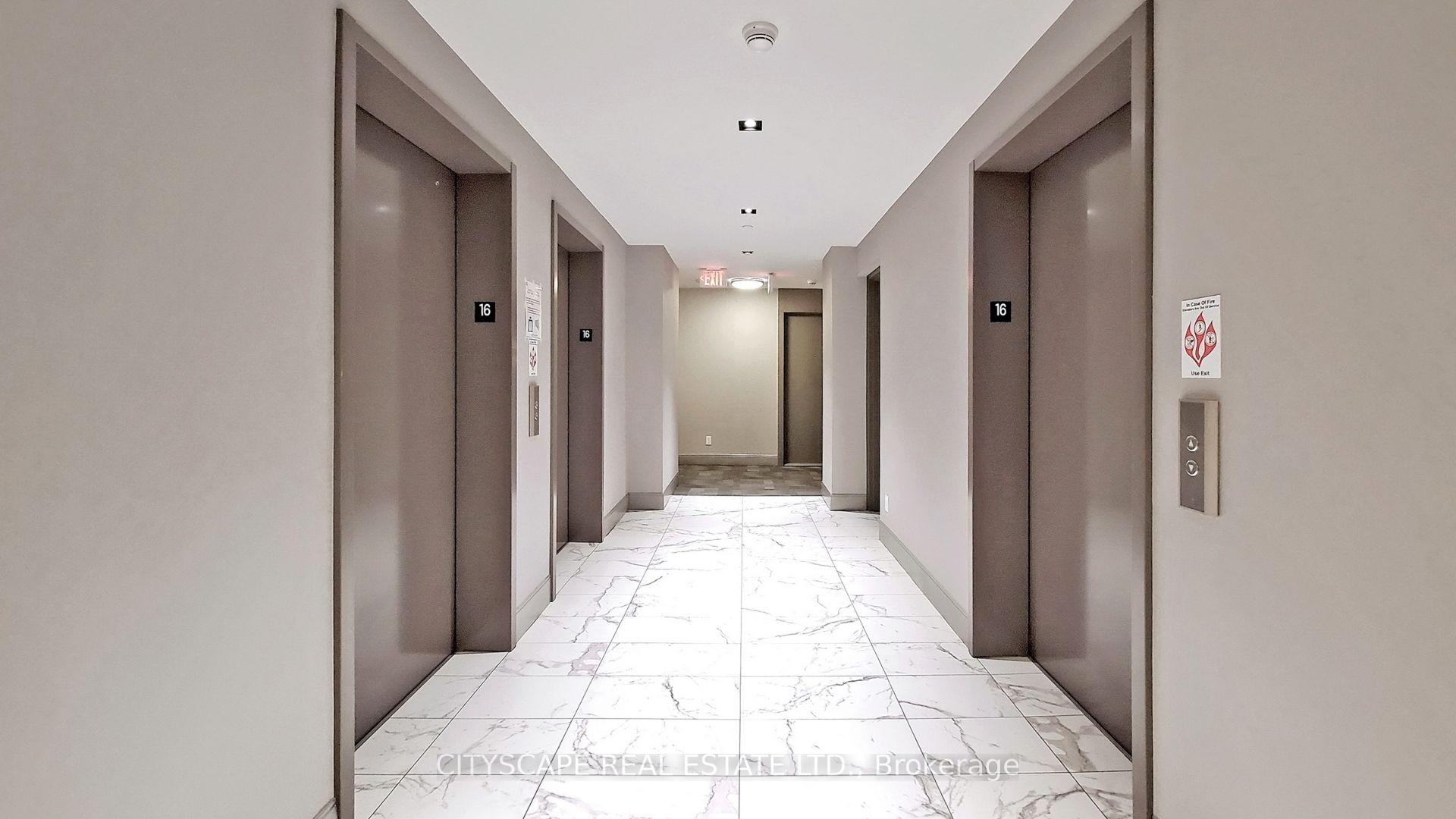 2 Bedrooms Condo at 501 St Clair, Toronto For sale