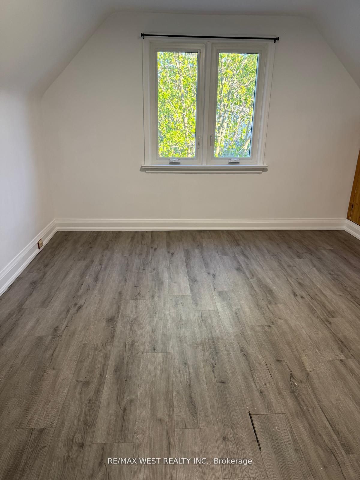 6 Valerie Road, #Main Floor