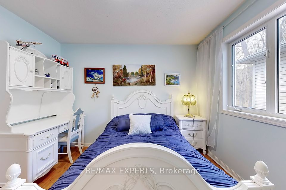 84 Piperbrook Crescent