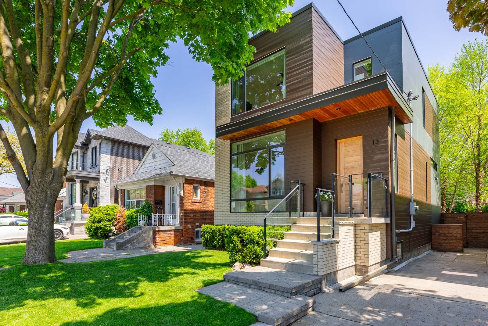 13 Barfield Avenue