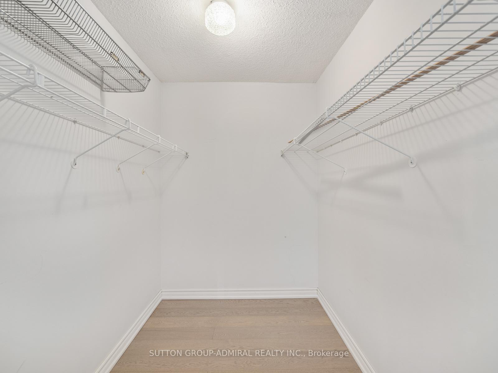 3 Bedrooms Condo at 175 Bamburgh, Toronto For sale