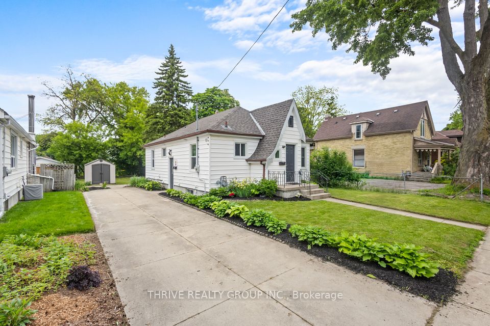 416 SALISBURY Street, London East, ON N5Y 3B2