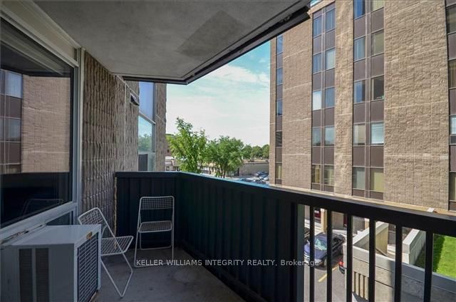 1380 Prince of Wales Drive N, #202