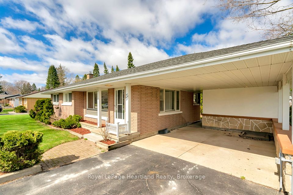 542 Angus Street, North Huron, ON N0G 2W0