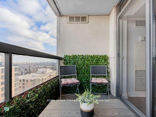 3 Bedrooms Condo at 15 Northtown, Toronto For sale
