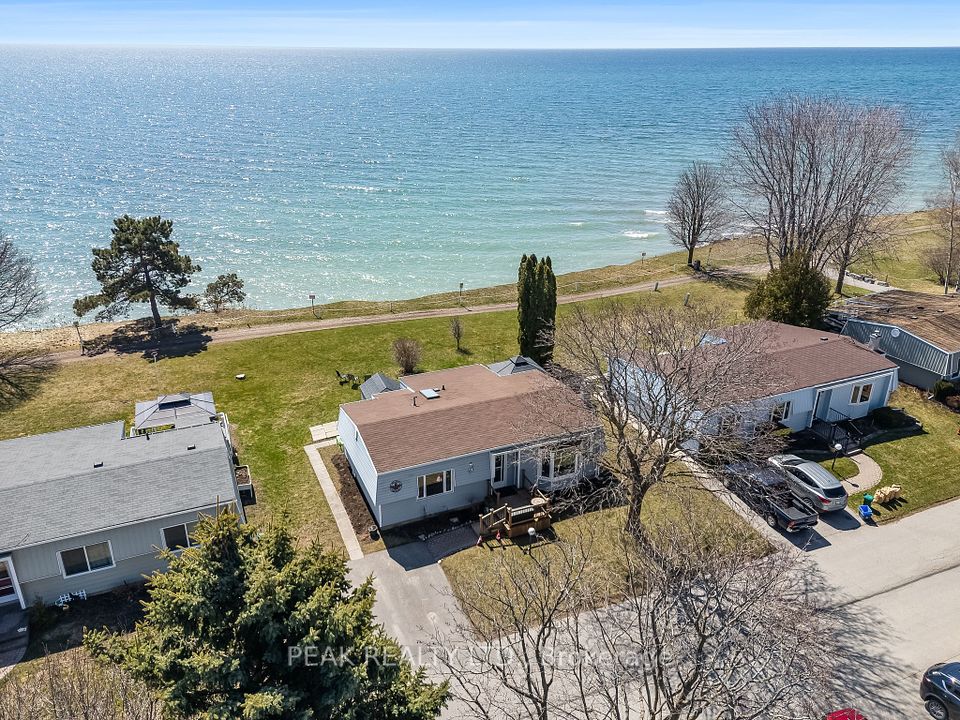 71 Bluffs Road, Clarington, ON L1B 1A6