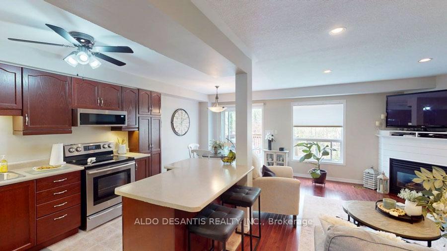 3 Bedrooms Condo at 348 Highland, Hamilton For sale