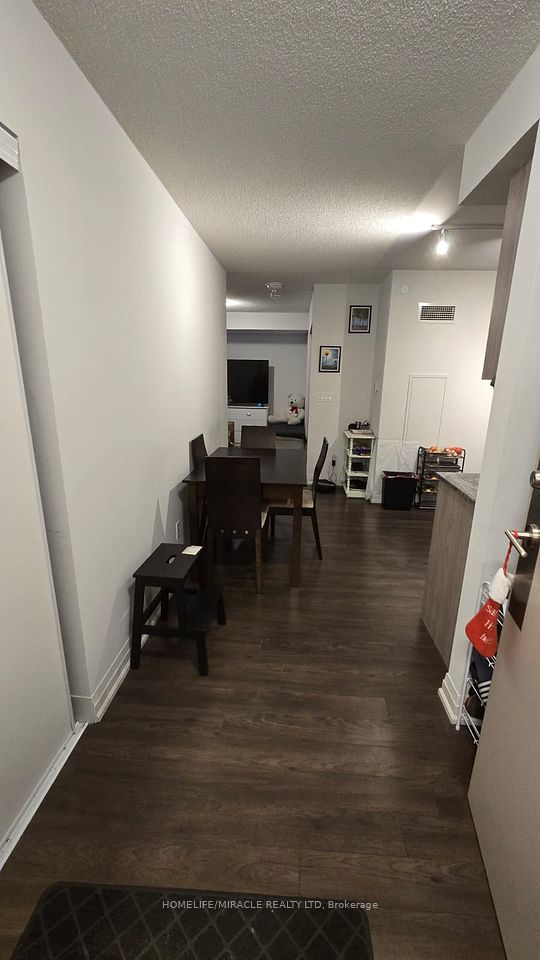 https://trreb-image.ampre.ca/twuBNX6LFkEMJUM_xbC2OJq0DffPmiew61KlKNO3Y0I/rs:fit:960:960/wm:.5:so:0:50:.4/wmsh:10/wmt:PHNwYW4gZm9yZWdyb3VuZD0nd2hpdGUnIGZvbnQ9JzY4Jz5IT01FTElGRS9NSVJBQ0xFIFJFQUxUWSBMVEQsIEJyb2tlcmFnZTwvc3Bhbj4/L3RycmViL2xpc3RpbmdzLzQwLzk1LzQ5LzkwL3AvMTEzZjFjMWItNWU5Zi00ODcyLWFjM2ItMGZhOTAzMmUwNzRkLmpwZw.jpg