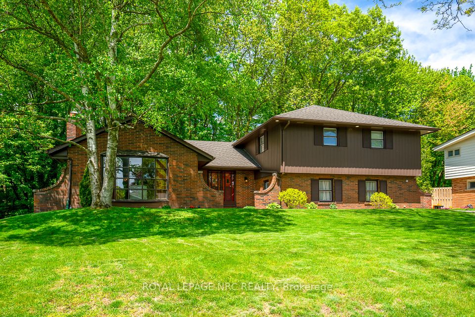 26 Cherry Avenue, Pelham, ON L0S 1E0