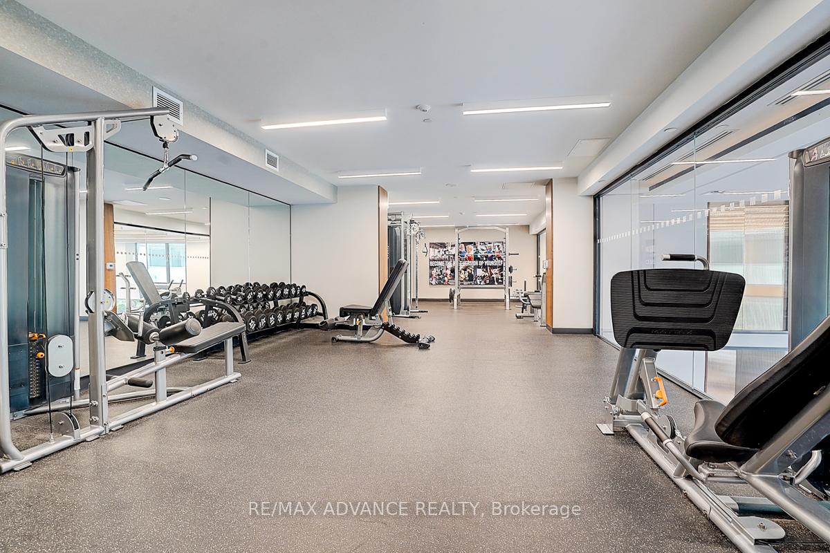 2 Bedrooms Condo at 7 Golden Lion, Toronto For sale