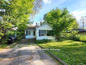 1107 Poplar