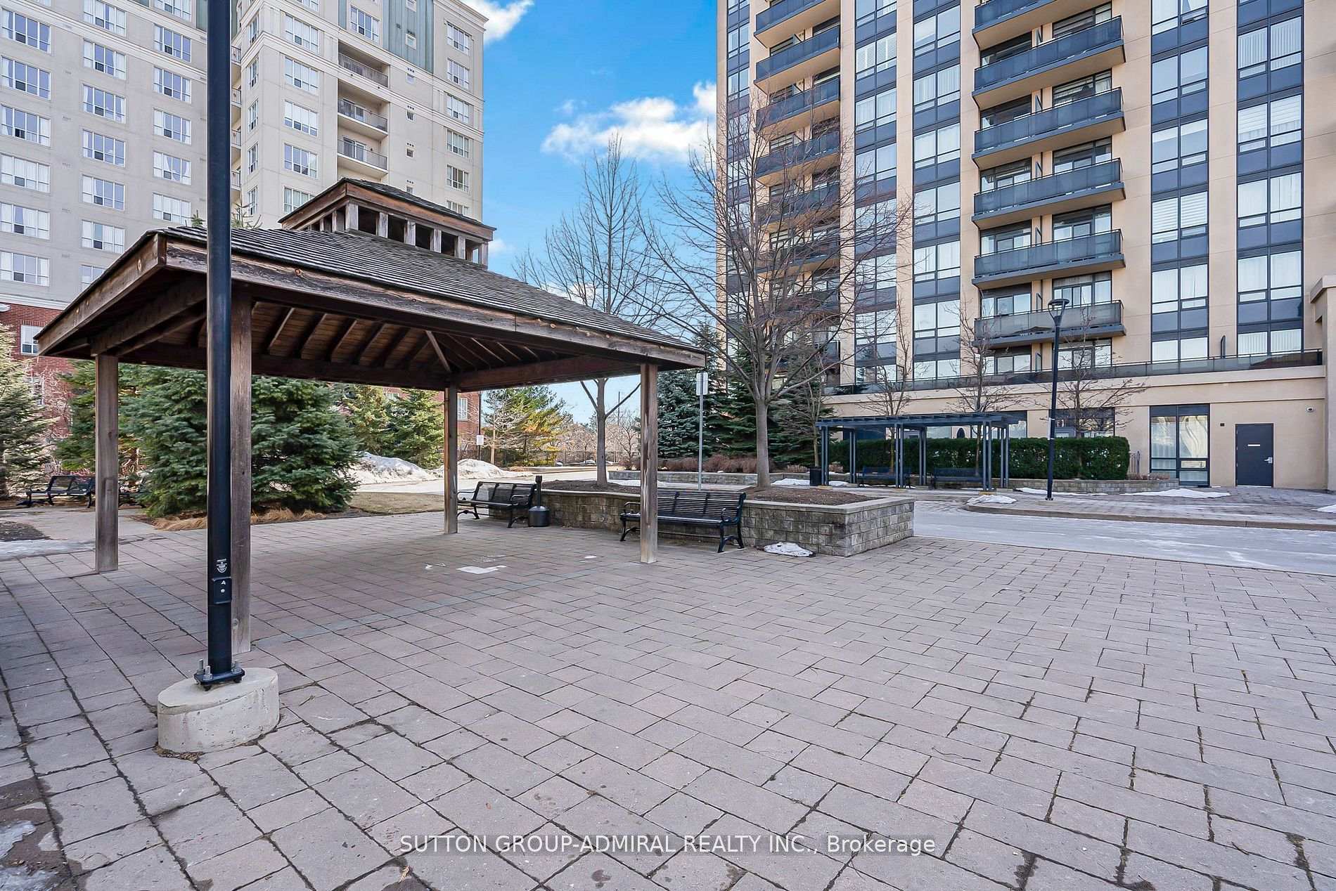 1 Bedroom Condo at 520 Steeles, Vaughan For sale