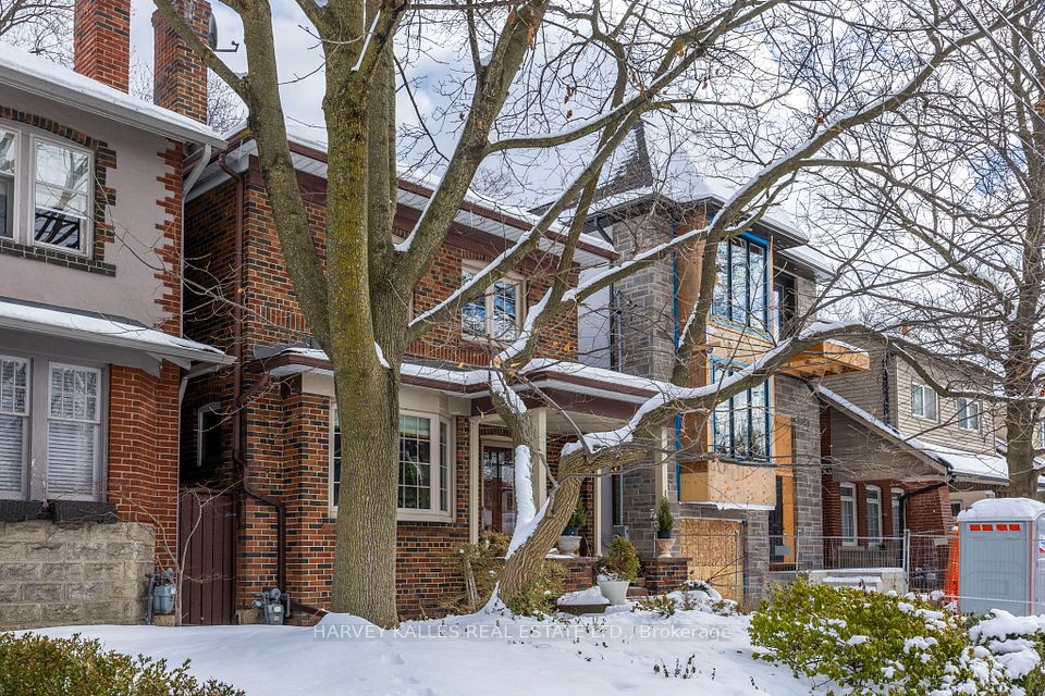153 Rosewell Avenue