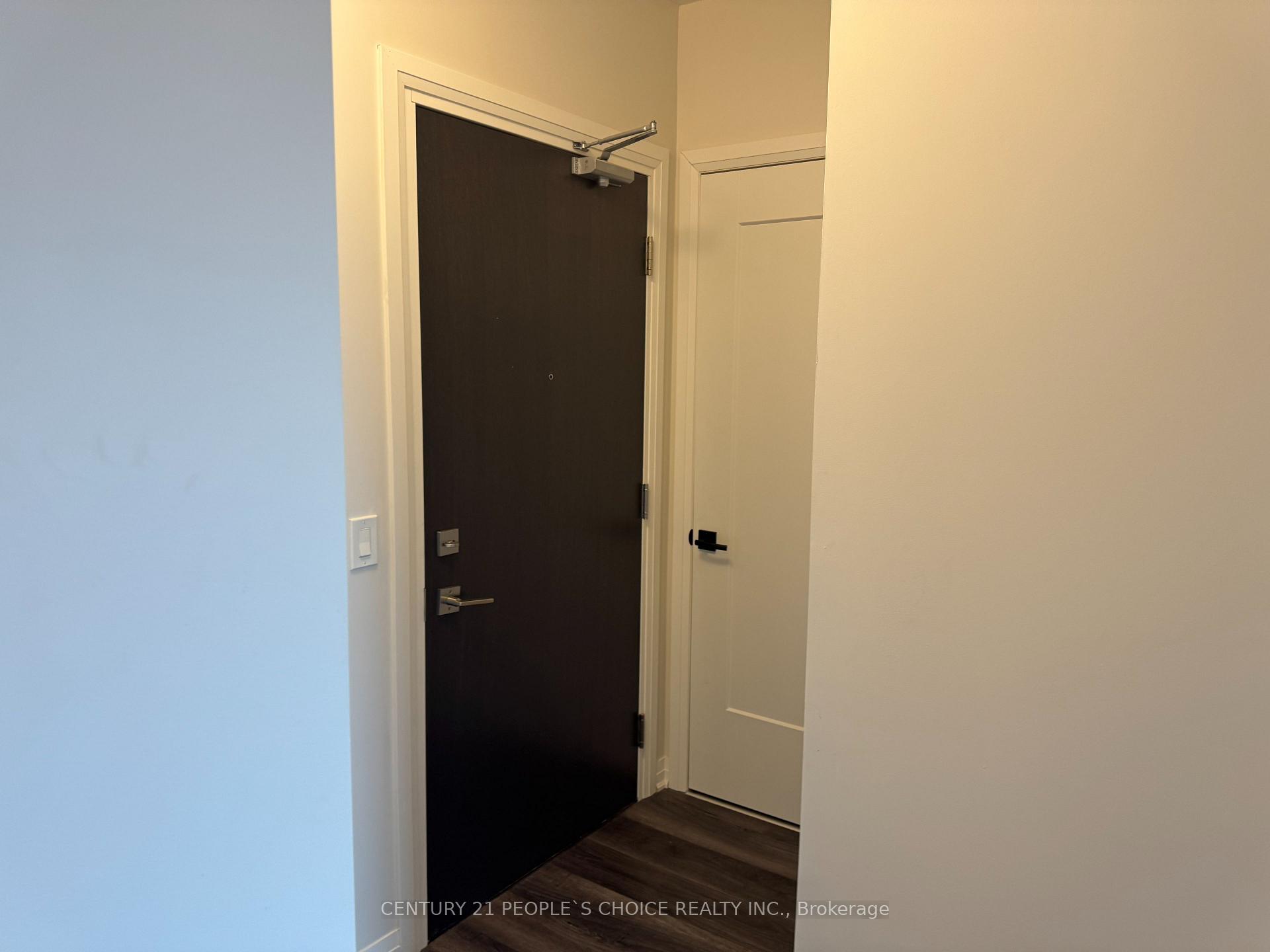 2 Bedrooms Condo at 102 Grovewood Common, Oakville For sale