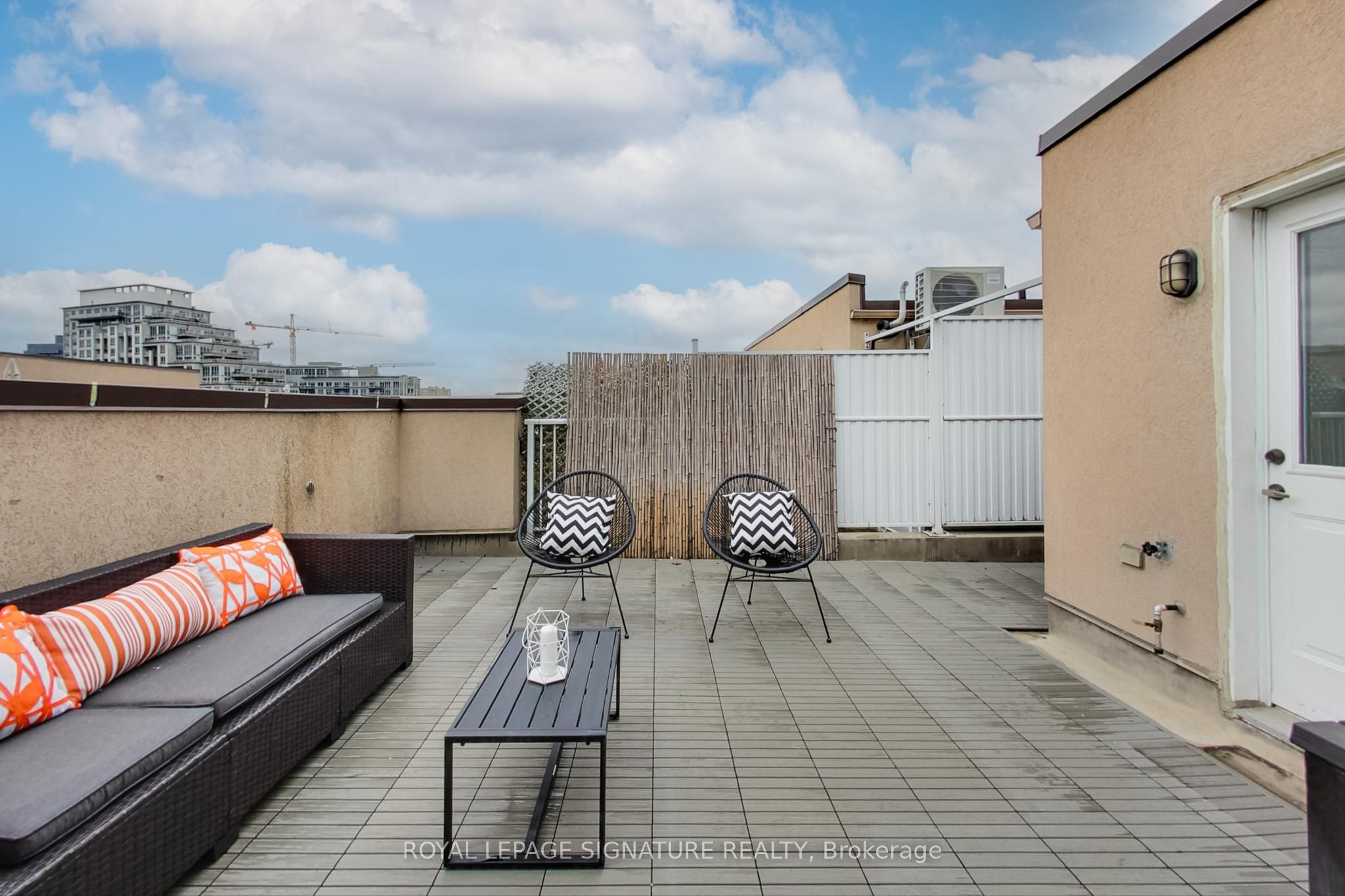 22 Western Battery Road, #115
