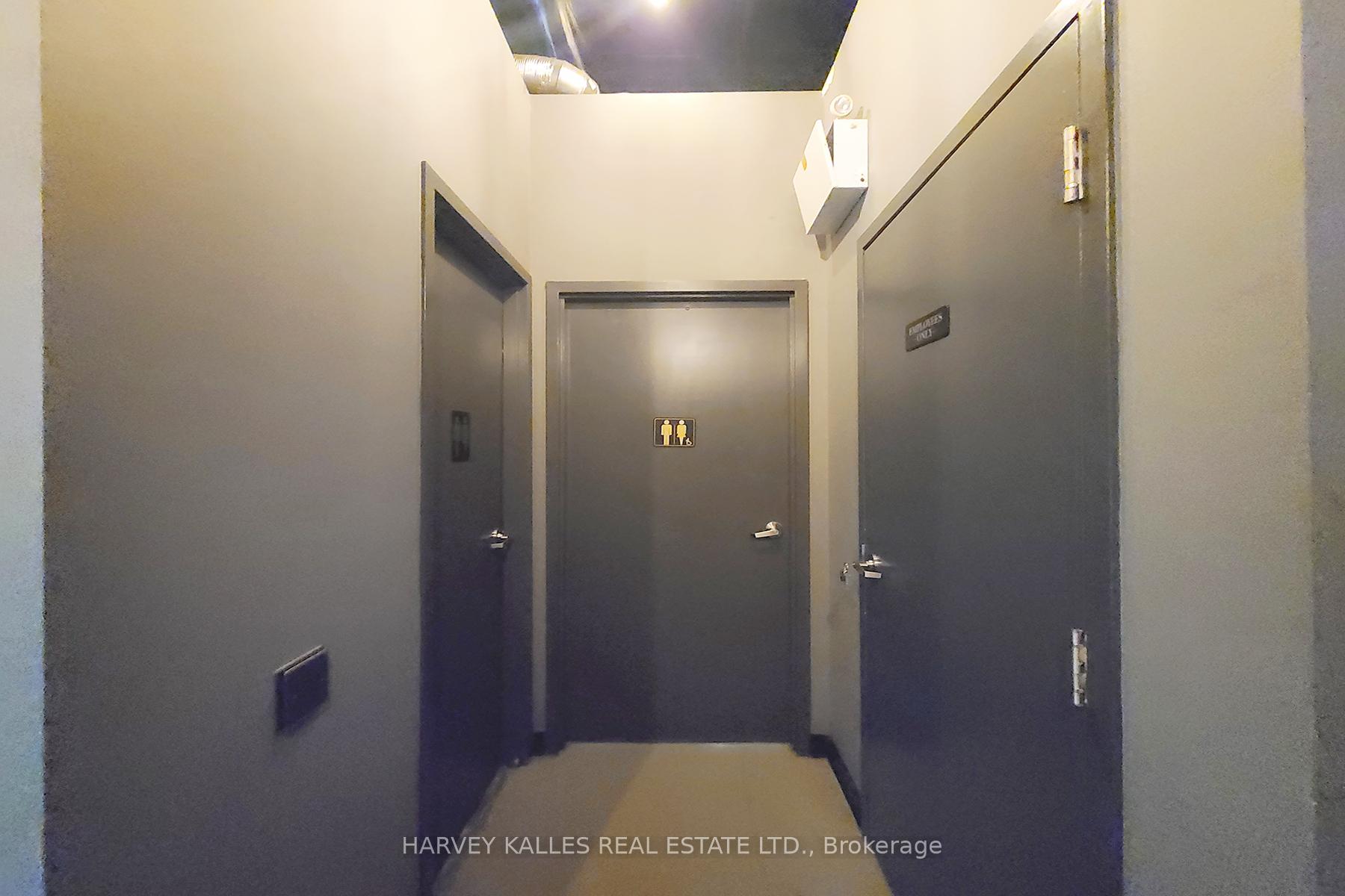 8099 Weston Road 25