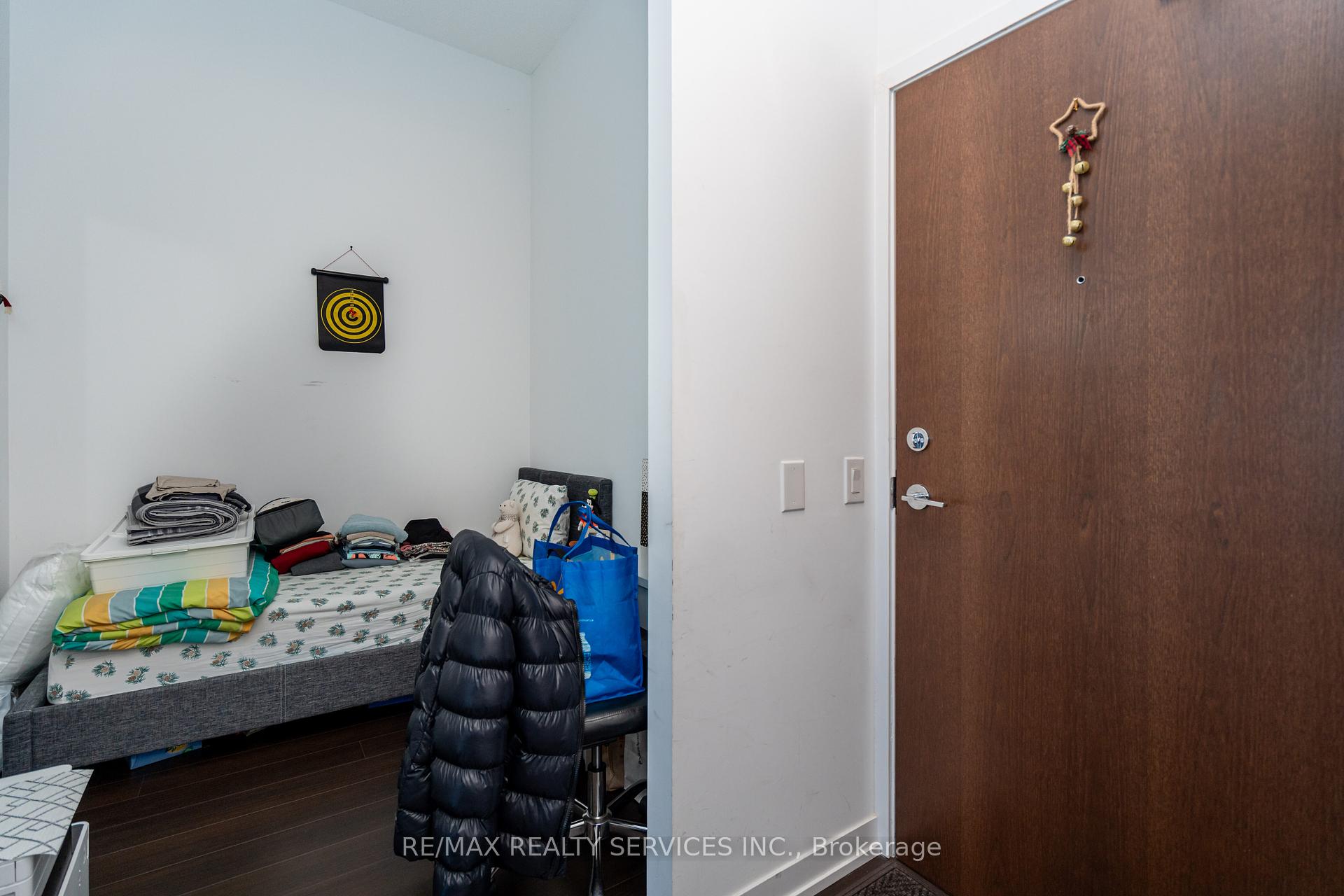 1 Bedroom Condo at 2560 Eglinton, Mississauga For sale