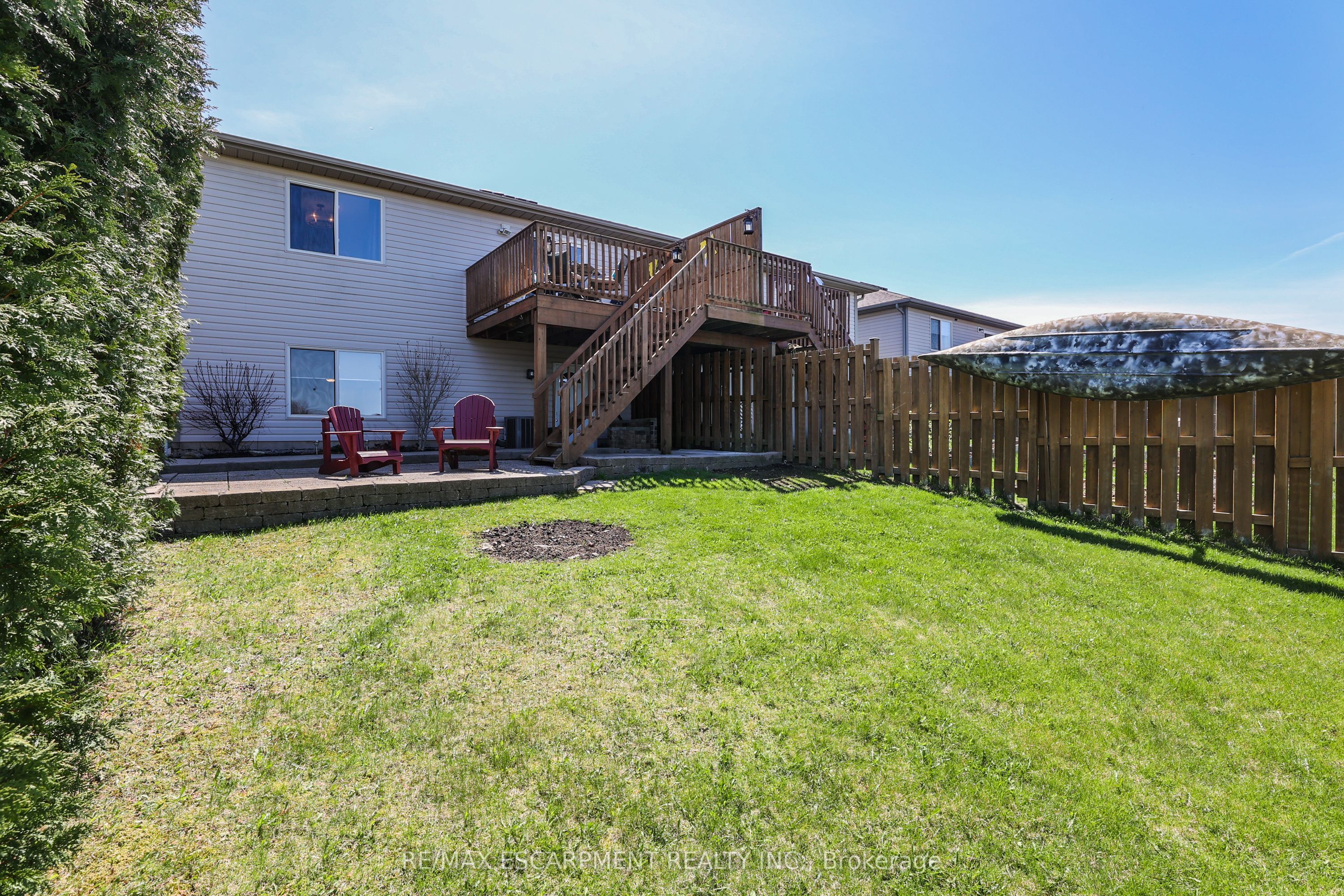 36 Golden Acres Drive, West Lincoln, ON L0R 2A0